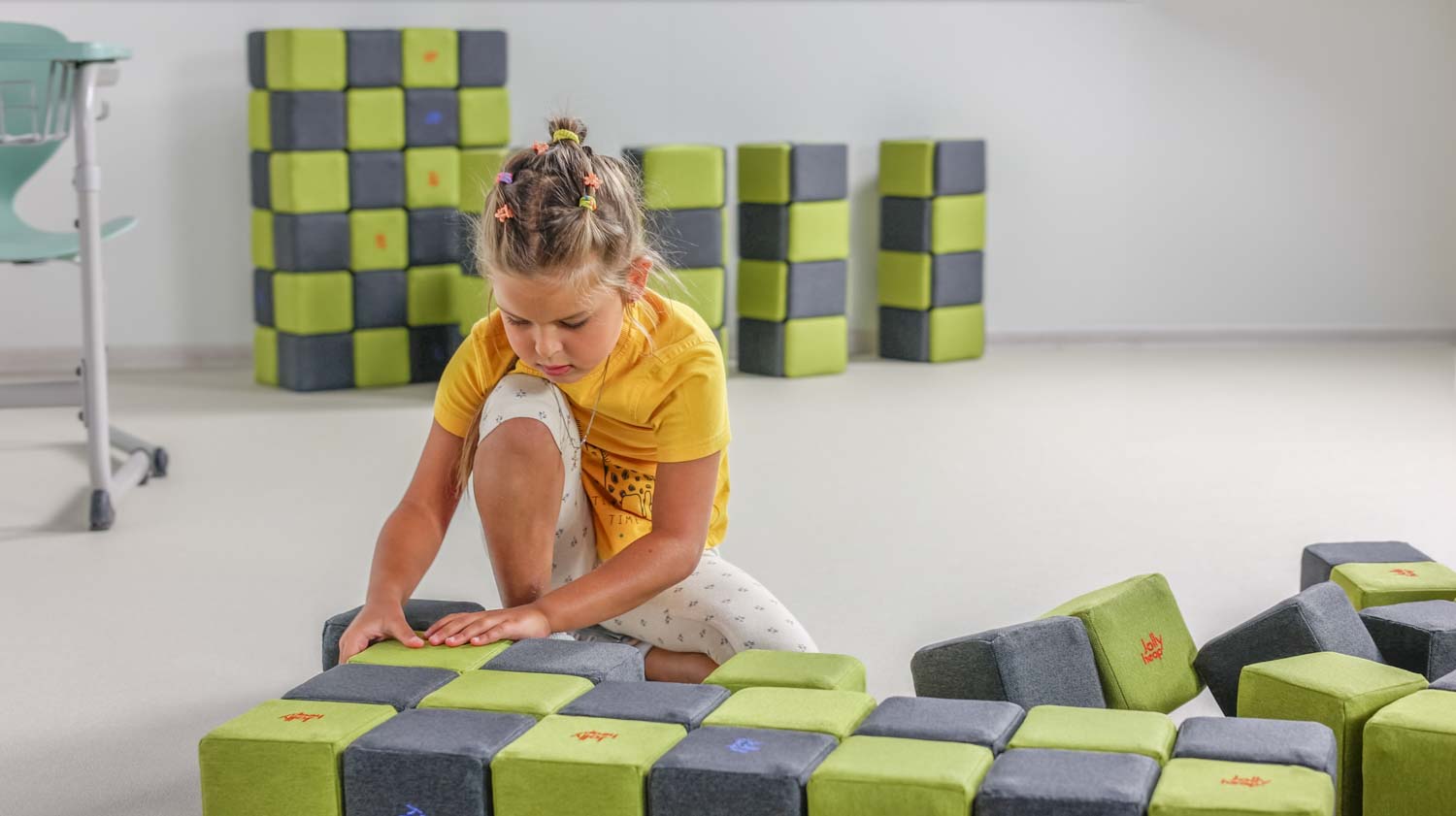 play therapy with jollyheap